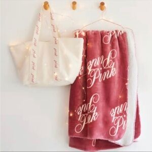 Victoria’s Secret Pink Sherpa tote bag and Sherpa blanket gift set bundle new